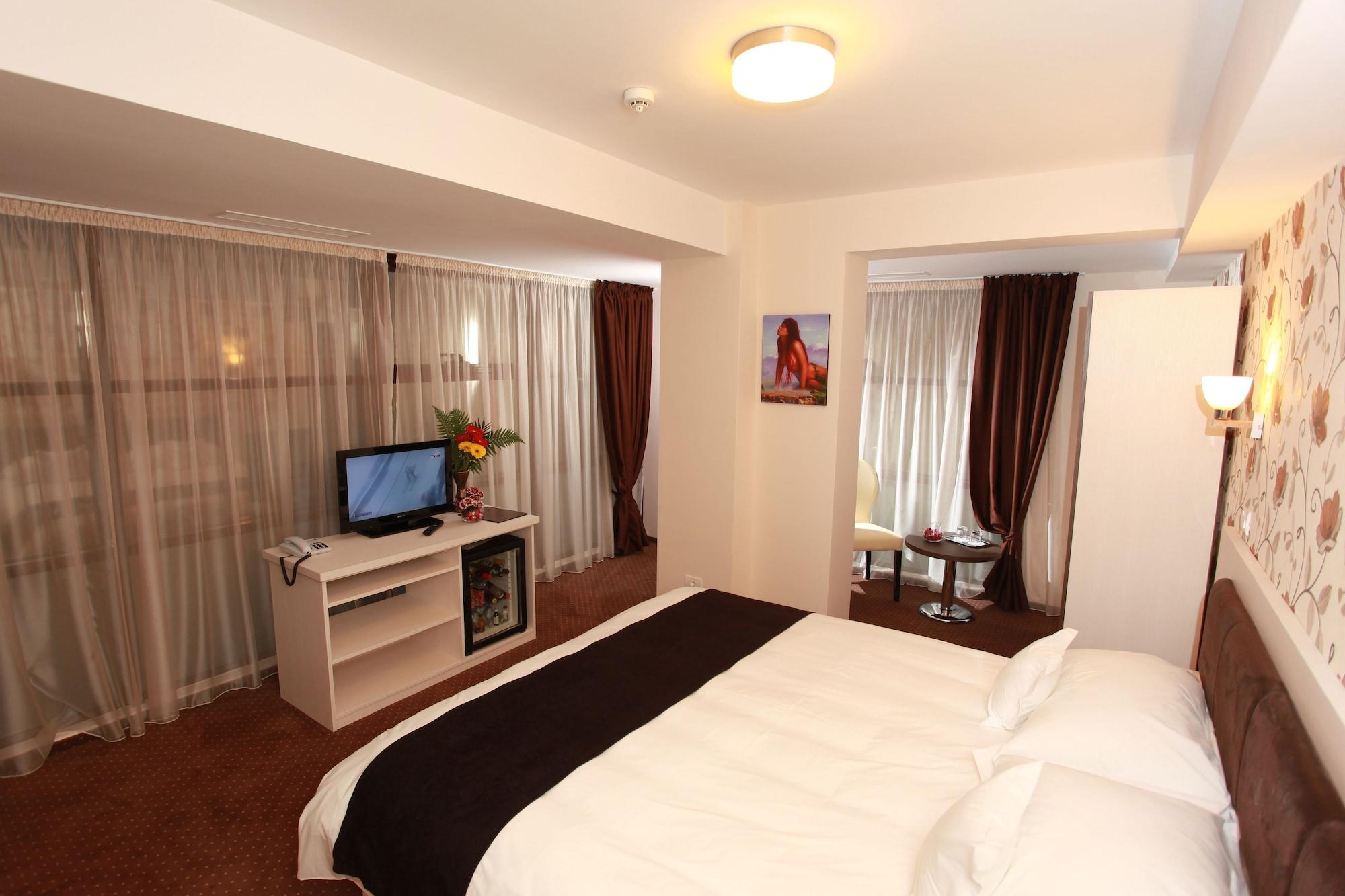 West Plaza 3* Bucarest