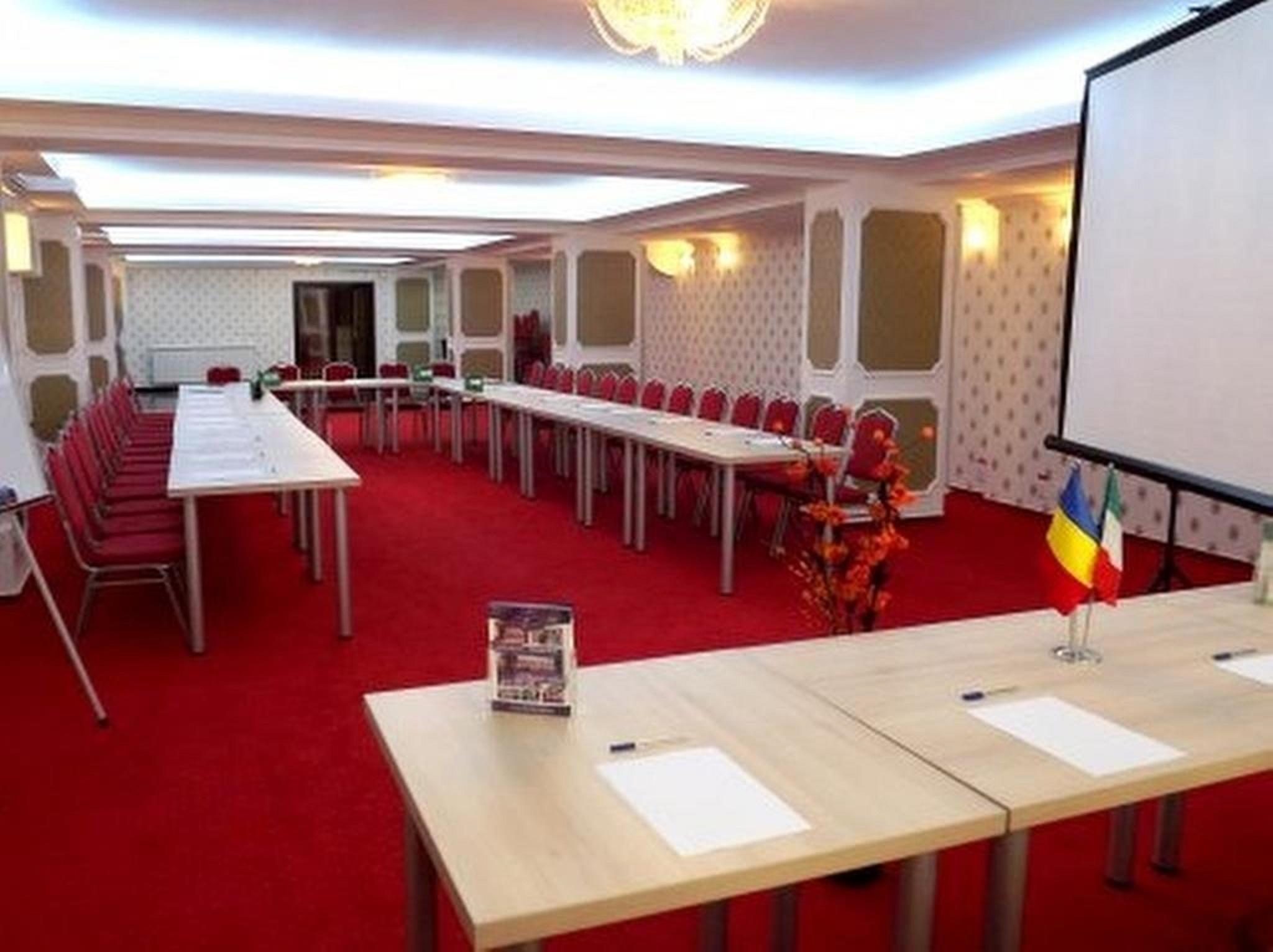 West Plaza Hotel 3*