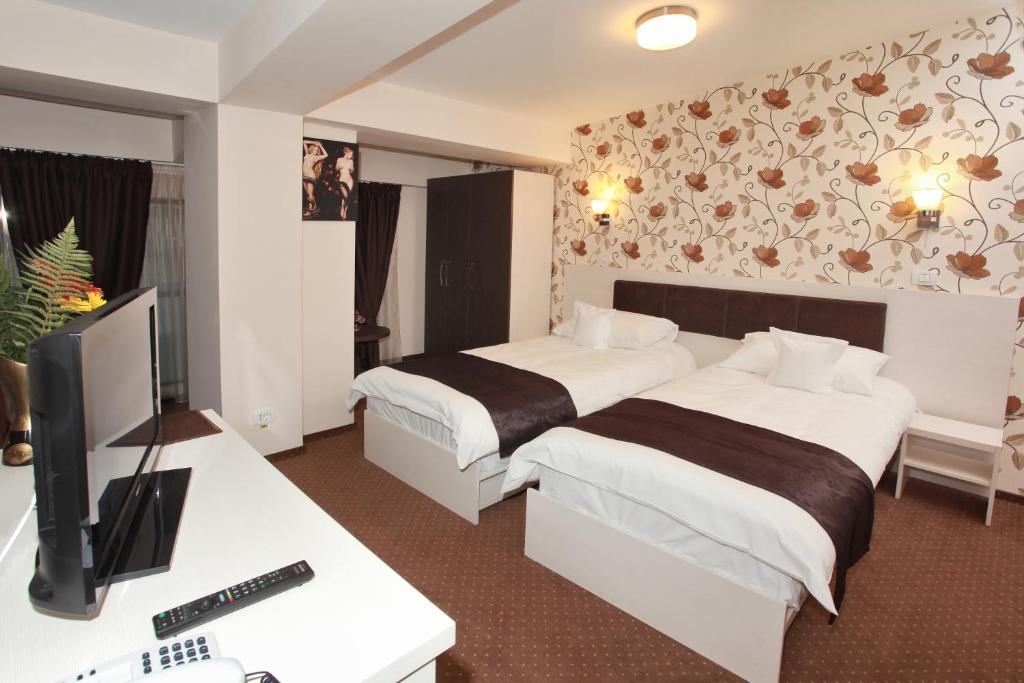 Hotel West Plaza