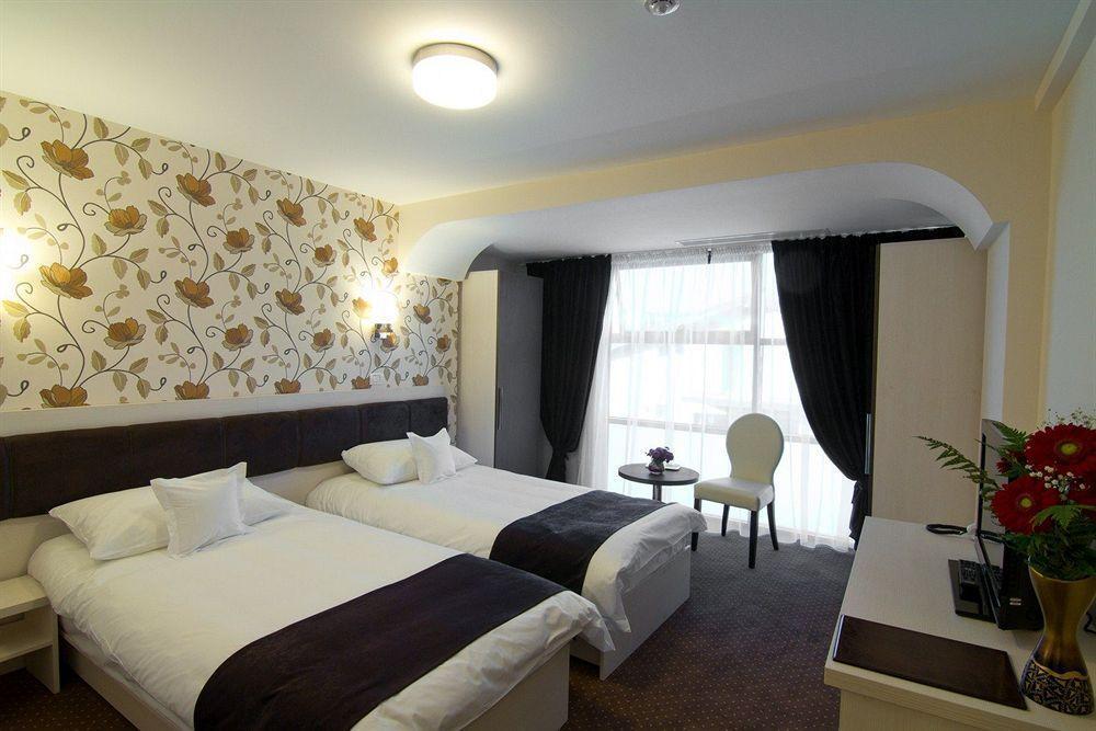 West Plaza Hotel Bucarest
