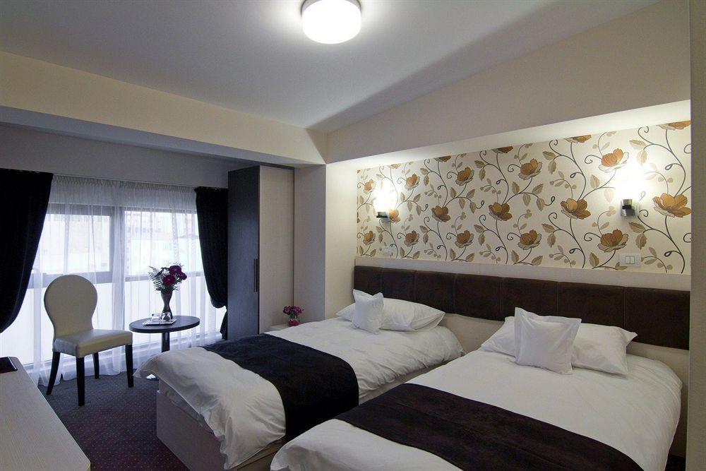West Plaza Hotel Bucarest