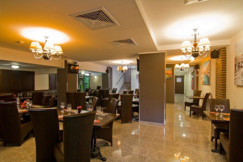 West Plaza 3*
