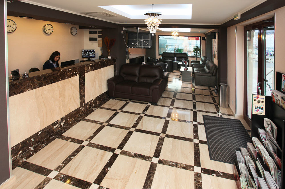 Hotel West Plaza 3*