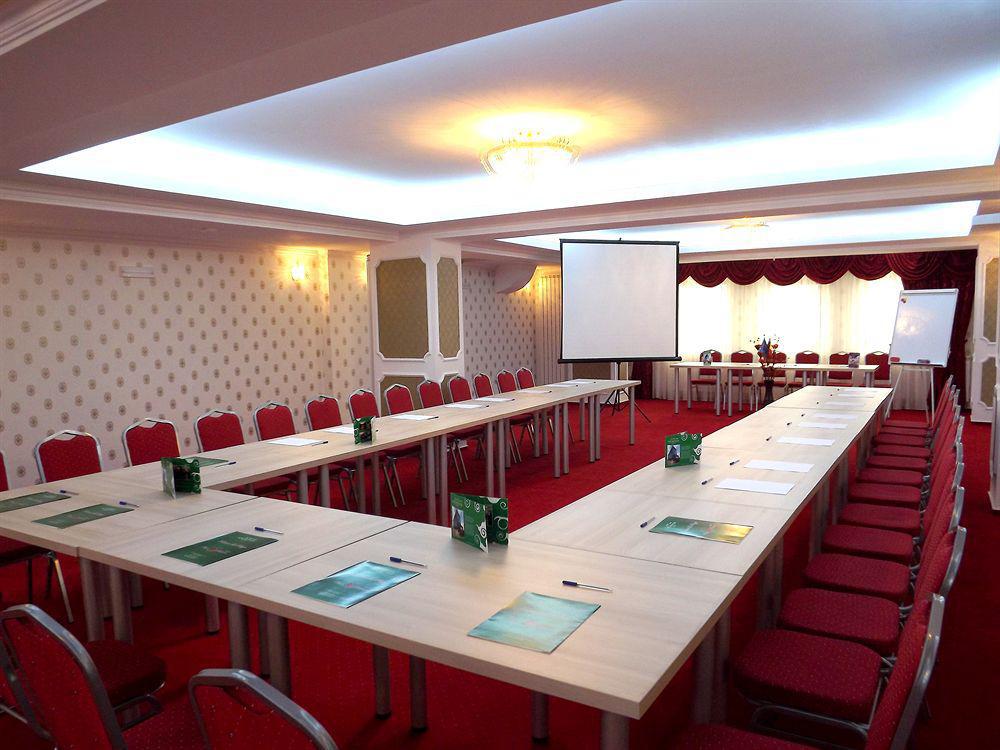 Hotel West Plaza 3*